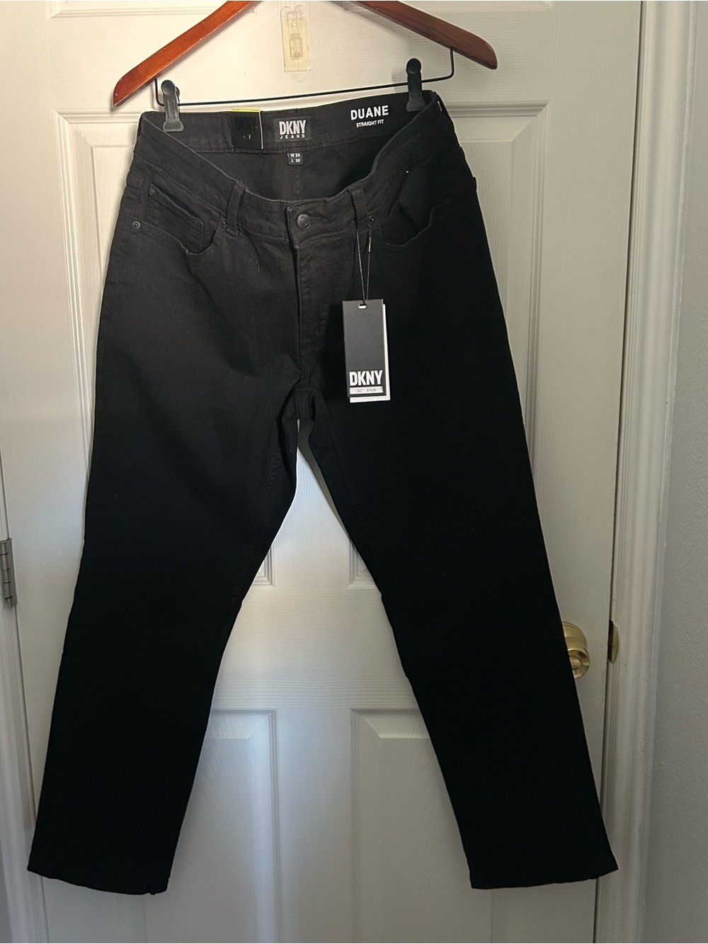 DKNY Men’s Black Duane Straight Jeans